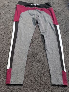 Warner Brothers Harry Potter Maroon, Gray, Black & White Colorblock Leggings